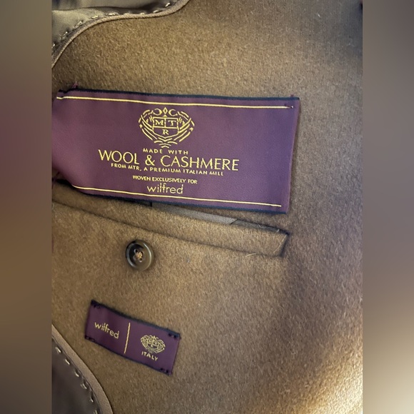 Aritzia wool coat - Picture 3 of 4